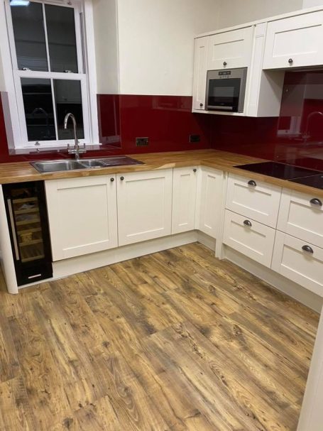 Glasgow kitchen renovation Modern kitchen renovation in Glasgow by BSM Contracts