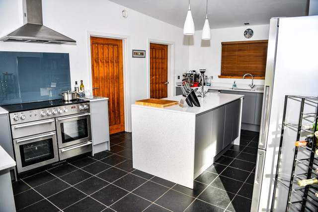 Bespoke kitchen renovation Glasgow Bespoke kitchen refurbishment in Glasgow by BSM Contracts